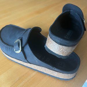 Birkenstock Buckley,  worn inside, once.  Perfect condition size 40, US 9